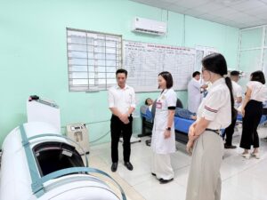 ĐÓN TIẾP ĐOÀN CÔNG TÁC BỆNH VIỆN LÃO KHOA – PHỤC HỒI CHỨC NĂNG LÀO CAI ĐẾN THAM QUAN, HỌC TẬP VÀ TRAO ĐỔI KINH NGHIỆM